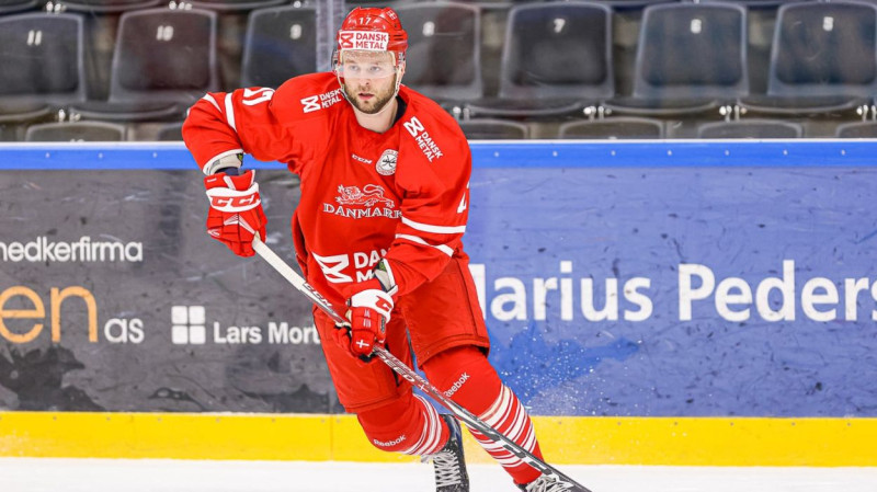 Dānijas hokejisti pārbaudes spēlē apspēlē Zviedriju, čehi sakauj Vāciju