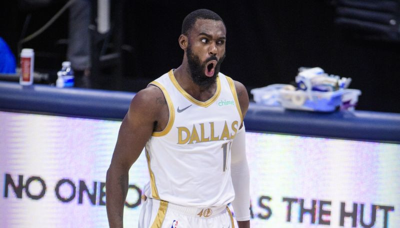 Hārdavejam 10 trejači, "Mavericks" bez Porziņģa tiek galā ar "Heat"