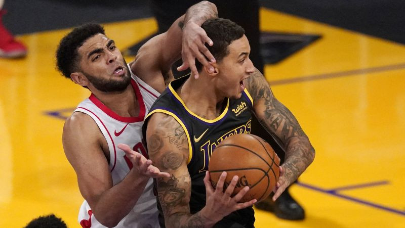 "Mavericks" konkurente Portlenda uzvar Rietumu līderi, "Lakers" izglābjas