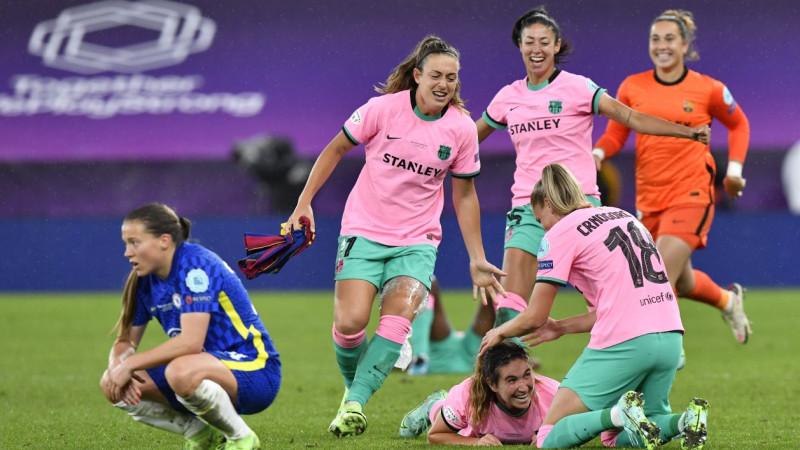"Barcelona" samaļ miltos "Chelsea", pirmo reizi triumfējot Sieviešu Čempionu līgā