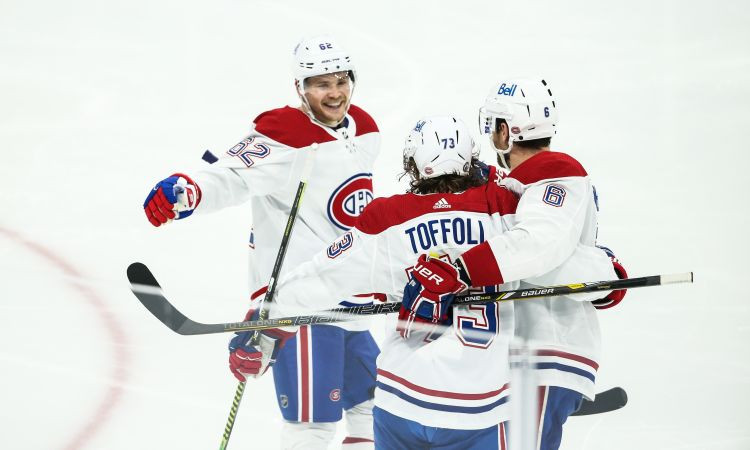 ''Canadiens'' mazākumā izcīna otro uzvaru, ''Golden Knights'' apspēlē Kolorādo