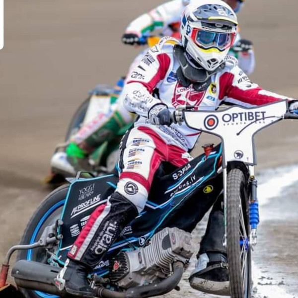 Francis Gusts debitēs Elitserien čempionātā