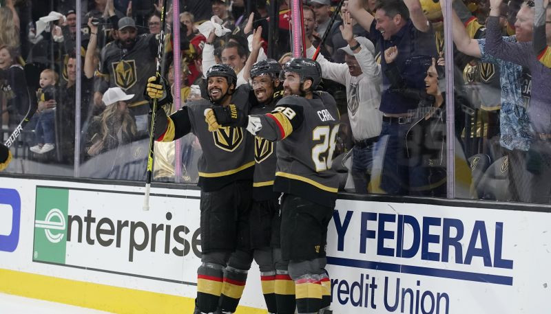 "Golden Knights" trešo reizi četru sezonu laikā iekļūst NHL pusfinālā