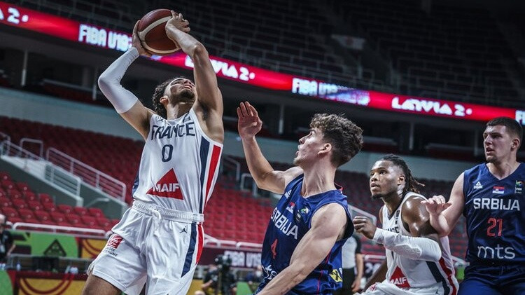 U19 PK: Francija atspēlējas, finālā potenciālo NBA drafta pirmo numuru duelis