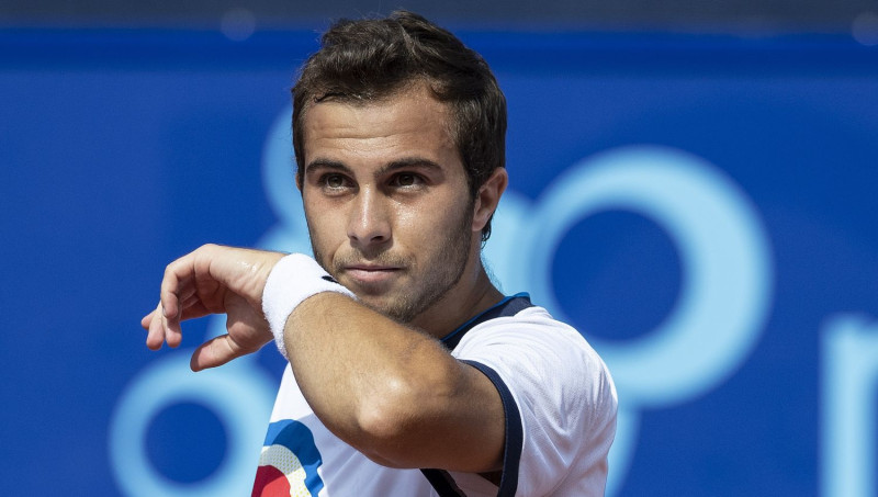 Gastons atspēlē četras mačbumbas pret Garinu, pirmoreiz tiekot ATP pusfinālā