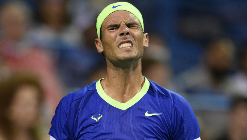 Nadals pēdas savainojuma dēļ izstājas no Toronto "Masters" turnīra