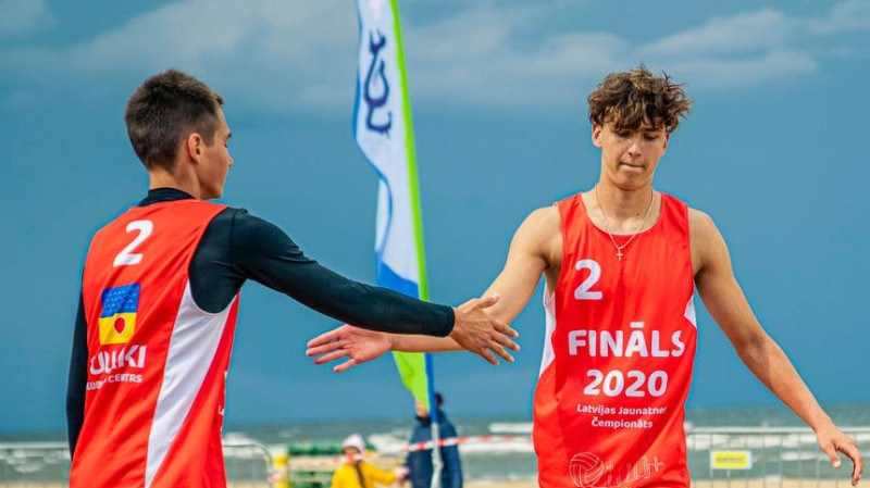 Fokerots/Auziņš uzvar un iekļūst U18 Eiropas čempionāta pusfinālā