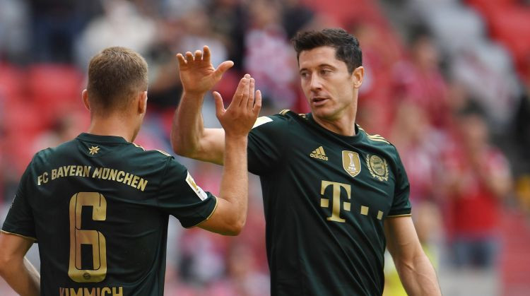 "Bayern" ar 7:0 sagrauj 2. Bundeslīgas čempioni, Leipciga turpina zaudēt punktus