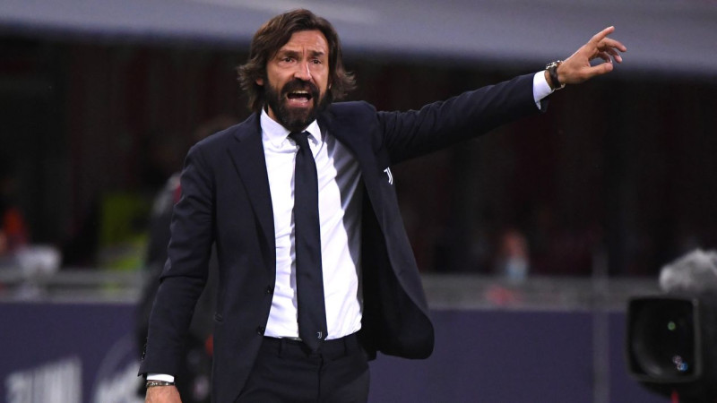Žurnālists: "Barcelona" prezidents galvenā trenera amatā vēloties redzēt Pirlo