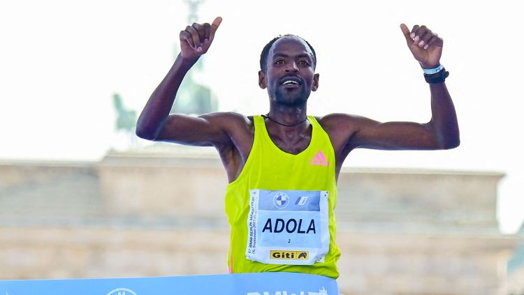Berlīnes maratonā uzvar etiopietis Adola