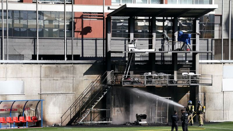 Pirms spēles pret Angliju ugunsgrēkā cietis Andoras futbola stadions