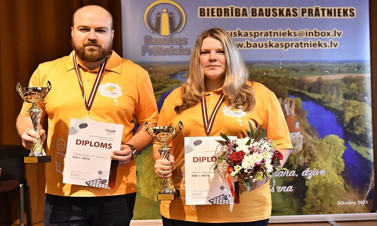 Jaunajiem Latvijas čempioniem 64 lauciņu dambretē pirmie tituli