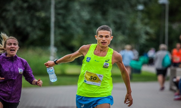 Serjogins uzvar pusmaratona skrējienā Maļorkas salā