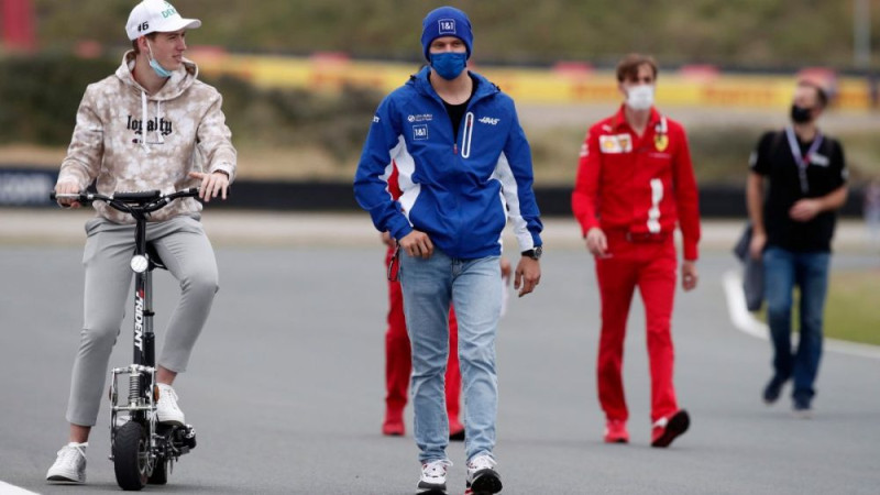 Saūda Arābijā F1 personālam būs jāģērbjas tikumīgi un nedrīkstēs lamāties