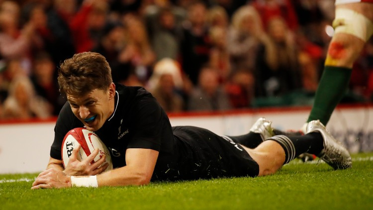 "All Blacks" gūst septiņus piezemējumus un turpina 68 gadus ilgo dominanci pret Velsu