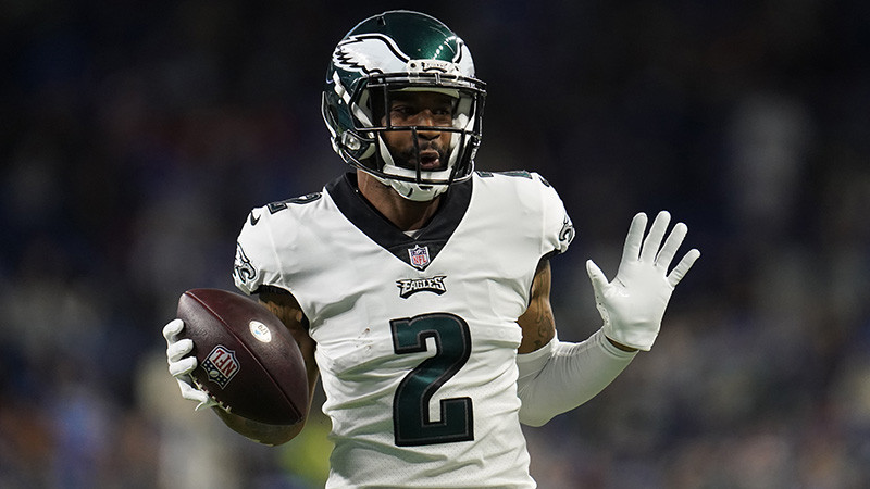 "Eagles" aizsardzība liek līdzjutējiem izsvilpt Gofu, Breidijs zaudē Ņūorleānā