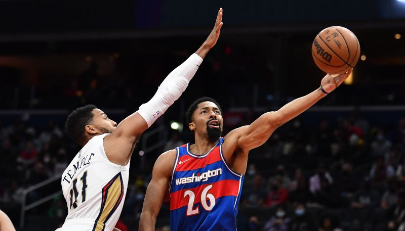 "Wizards" bez Bertāna un Bīla atspēlējas no -19 un uzvar Valančūna pārstāvēto "Pelicans"