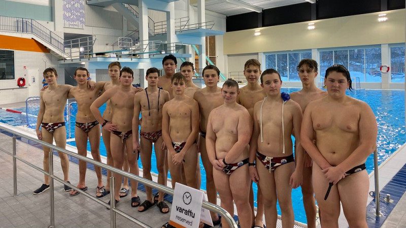 Latvijas U15 ūdenspolo izlase gūst vēsturisku uzvaru