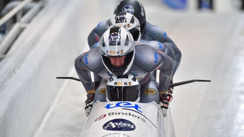 Vinterbergā bez bobsleja divniekiem, Siguldā starti jaunajai maiņai