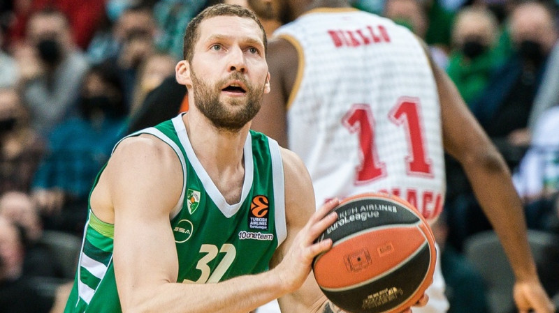 Strēlnieks rezultatīvākais, ''Žalgiris'' izglābjas no antirekorda un zaudē UNICS