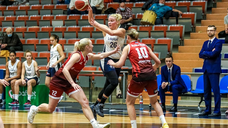 Piecpadsmit gadus vecā Šmite izceļas, Liepāja sakauj BS "Rīga" juniores