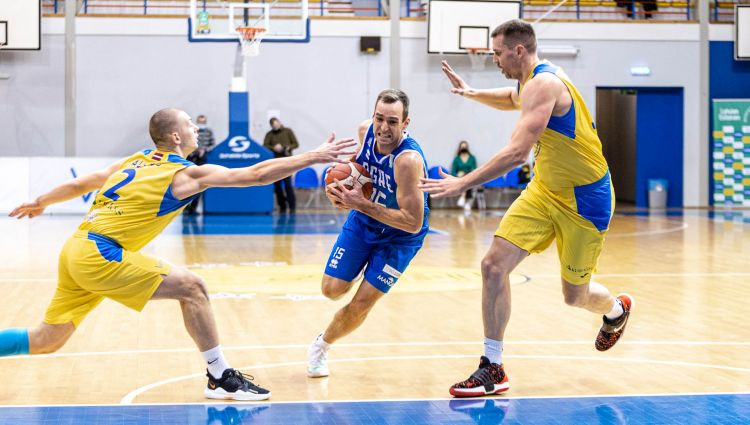 ''Ventspils'' un ''Ogre'' atbildes spēlē noteiks otro Latvijas kausa finālisti