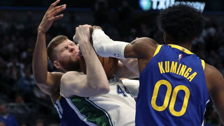 "Mavericks" ar Bertānu sastāvā vēlreiz pieveic "Warriors", Dončičam 41 punkts