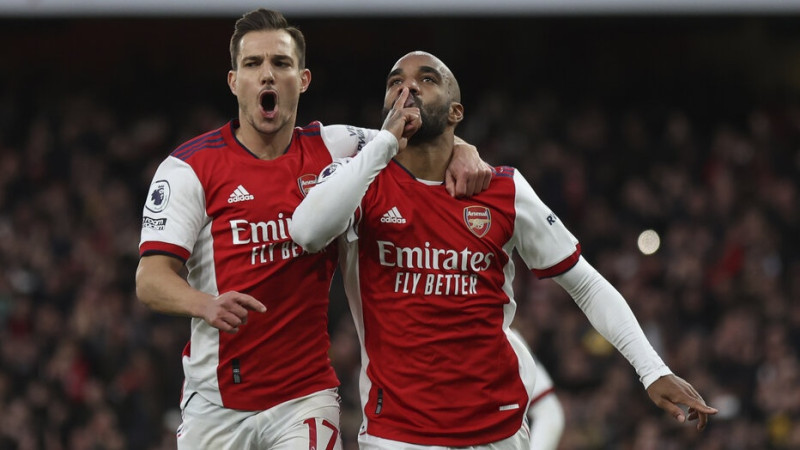 ''Arsenal'' atstāj sausā Lesteru un atgriežas turnīra tabulas ceturtajā vietā