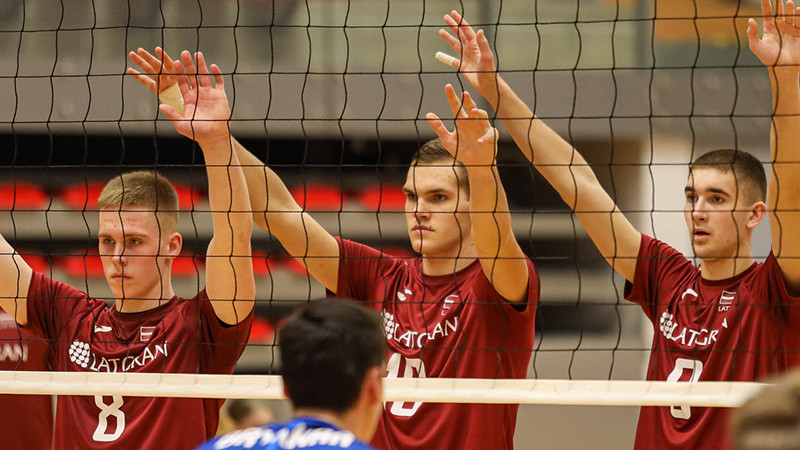 Latvijas U20 volejbolisti zaudē arī pēdējā Eiropas čempionāta kvalifikācijas spēlē