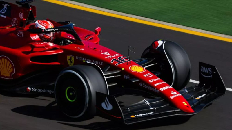 Leklērs sakauj Verstapenu Austrālijas F1 posma kvalifikācijā