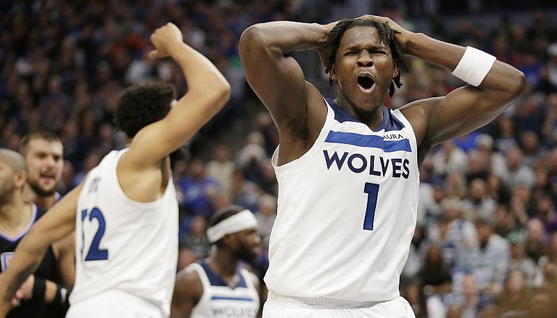 "Timberwolves" aizraujošā spēlē pārspēj "Clippers" un tiksies ar "Grizzlies"