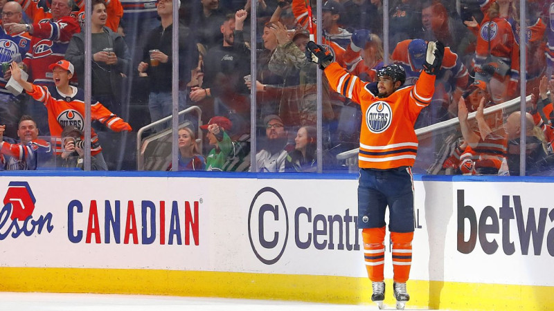Evanderam Keinam hat-trick, "Oilers" izrēķinās ar NHL vicelīderes aizsardzību