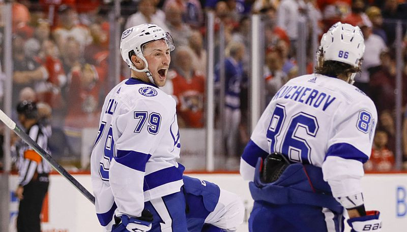 ''Lightning'' cīņā par līdzsvaru NHL finālsērijā, ''Avalanche'' par trešo uzvaru