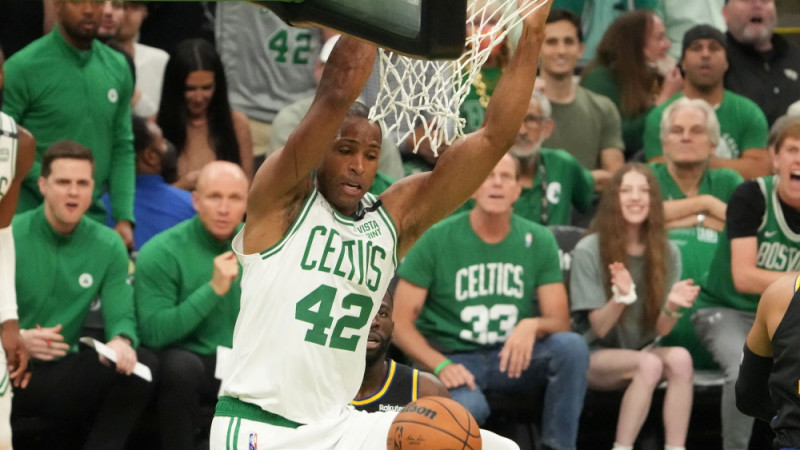 "Celtics" meklēs iespēju pietuvoties čempiontitulam līdz vienas uzvaras tiesai