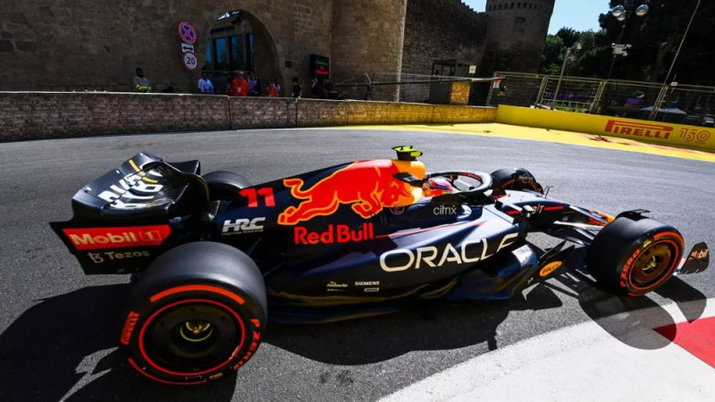 Peress ātrāks par Leklēru un Verstapenu noslēdzošajā F1 treniņā Baku ielās