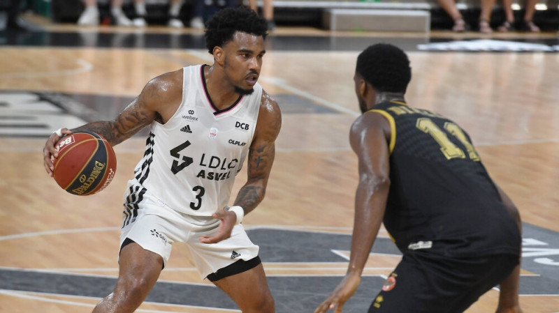 ASVEL līderis Džounss pievienojas ''Valencia'', Milāna paraksta A sērijas spīdekli