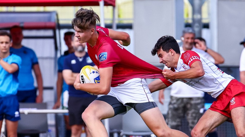 Rīgā notiekošajā U18 regbija-7 ''Trophy'' čempionātā Latvijai divas uzvaras