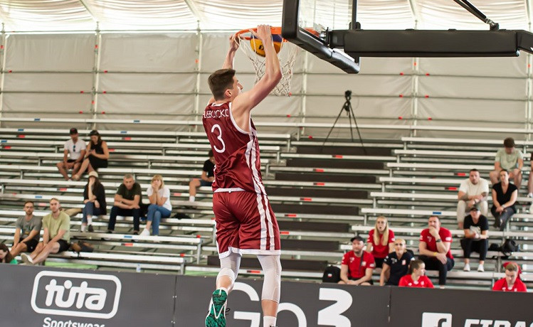 Latvijas 3x3 basketbolisti Nācīju līgā vēlreiz zaudē lietuviešiem un poļiem