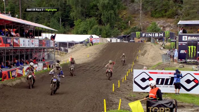 Video: Jānis Reišulis Zviedrijā pārspēj visus un uzvar EMX125 motokrosā