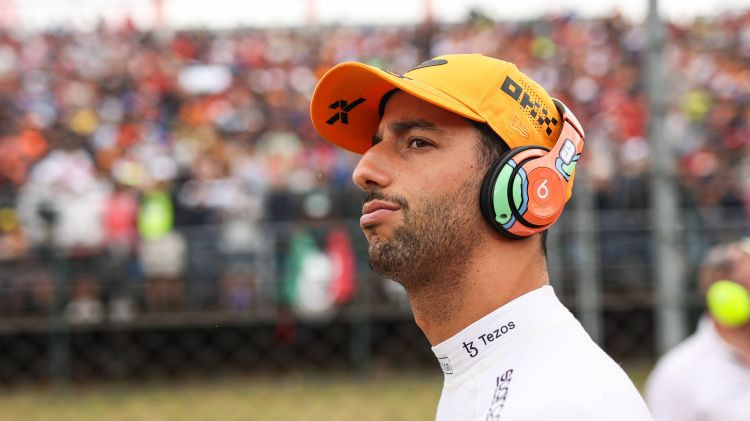 "McLaren" no austrālieša Rikardo šķirsies priekšlaikus – jau pēc šīs sezonas beigām