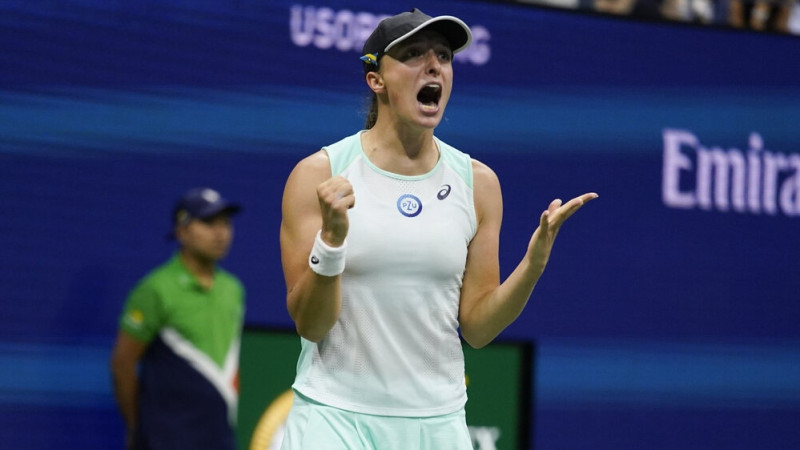 Švjonteka un Žabēra uzvar, otro reizi sezonā iekļūstot Grand Slam finālā