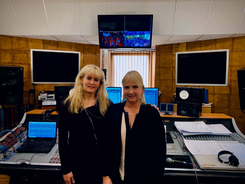 Lolita Ritmanis un diriģente Eimija Andersone ierakstīs mūziku filmai «Women Warriors: The Voices of Change»