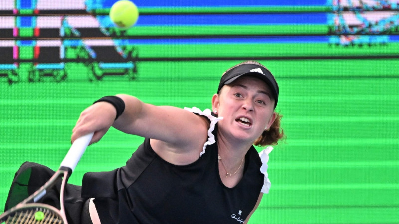 Izšķirošajā taibreikā Ostapenko salauž WTA debitanti un tiek Seulas 1/8 finālā