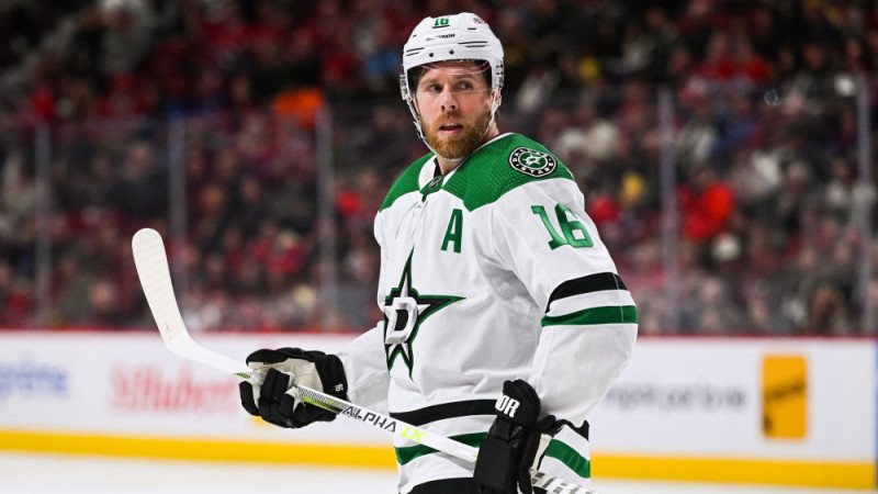 Pavelskis pēc 1332 spēlēm un 1068 punktiem noslēdz NHL karjeru