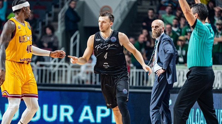 Zorikam 6/7 tālmetienos, VEF aktivizē aizsardzību un nopelna pirmo uzvaru ČL