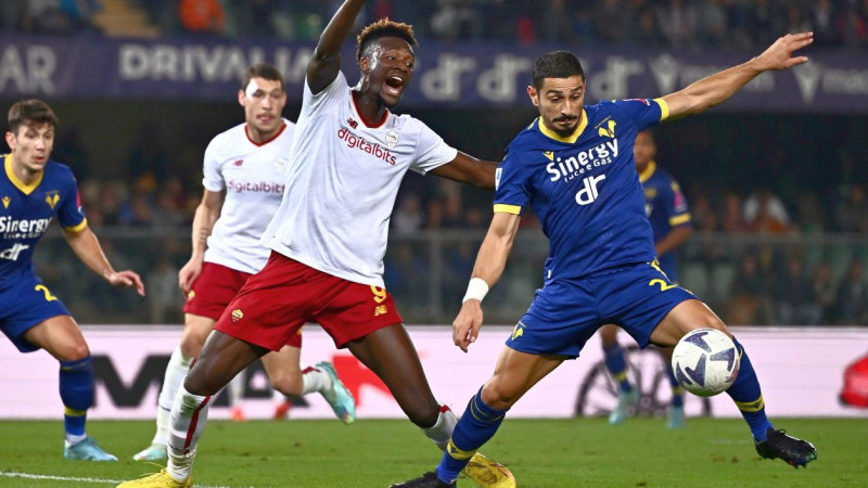 "Roma" cīņas galotnē izrauj trīs punktus, atgriežoties A sērijas Top 4