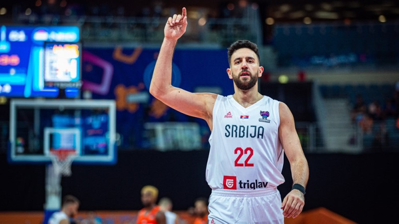 Latvijas pretinieces Serbijas trīs basketbolistiem savainojumi