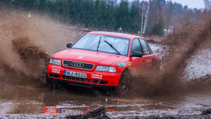 Īpaši grūtos apstākļos startējis "Vidzemes Ziemas Autosprinta Kauss"