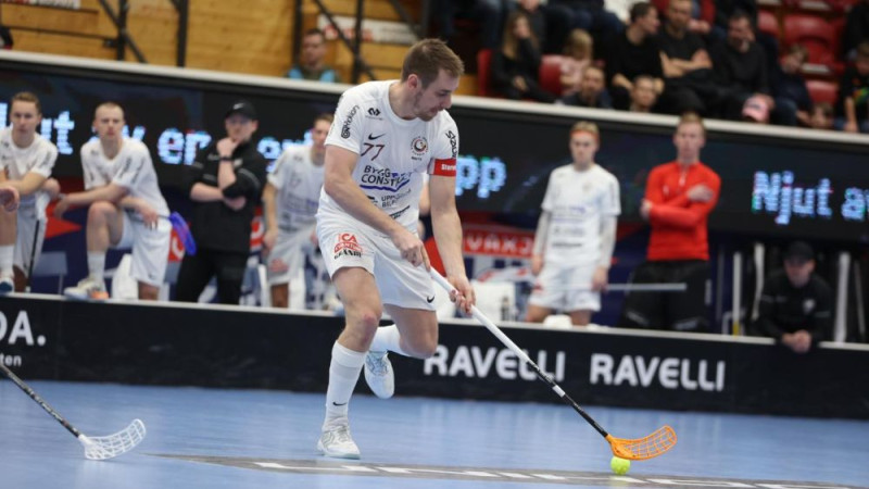 Kārtas centrālajā mačā “Storvreta” papildlaikā uzveic “Vaxjo”