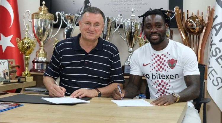 Klubs apstiprina: zemestrīcē cietušais futbolists Atsu atrasts dzīvs
